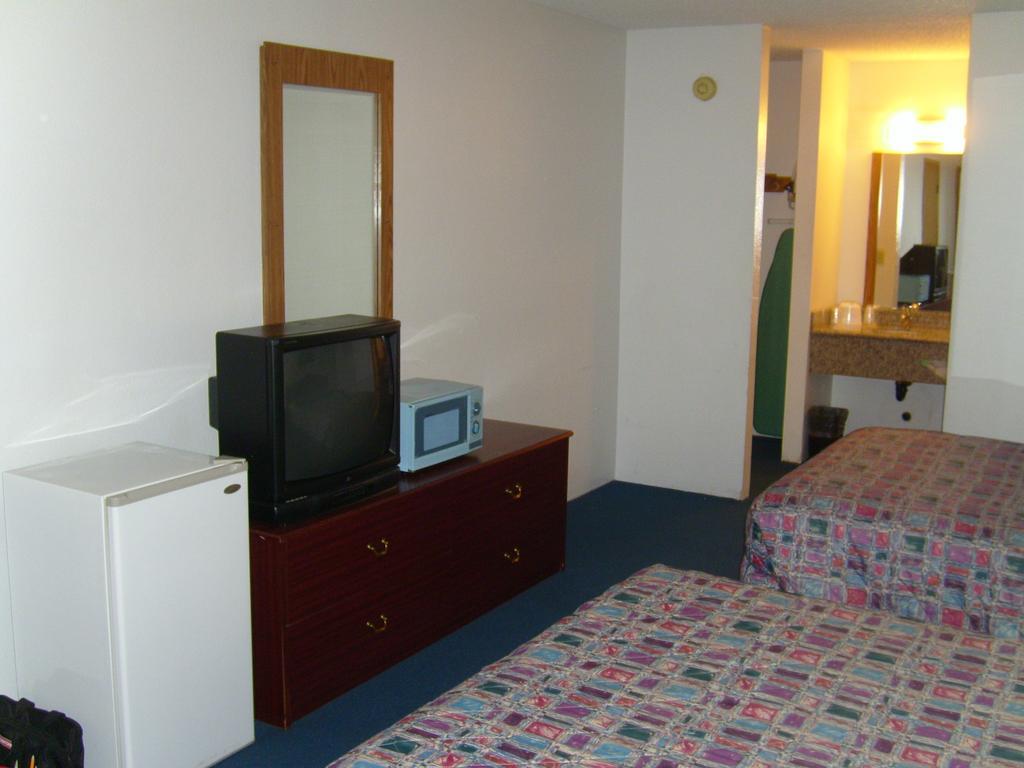 Stagecoach Inn Motel Molalla Bilik gambar